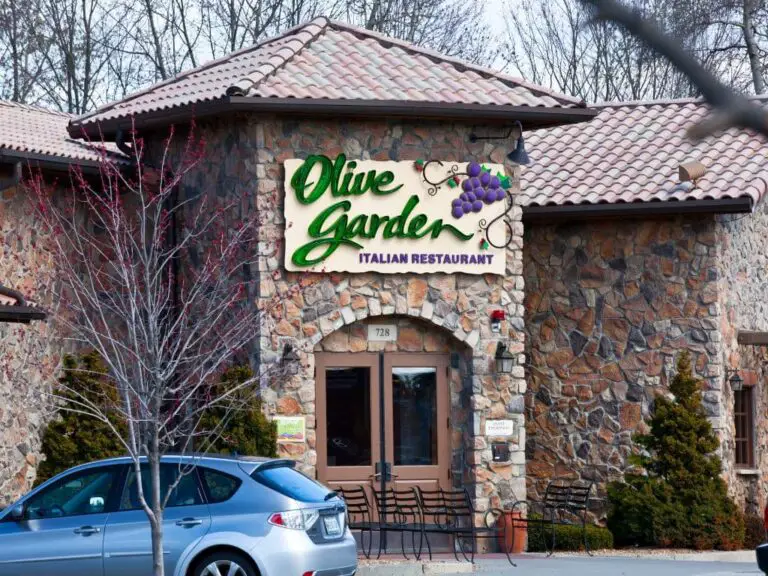Does Olive Garden Have a Senior or Military Discount?