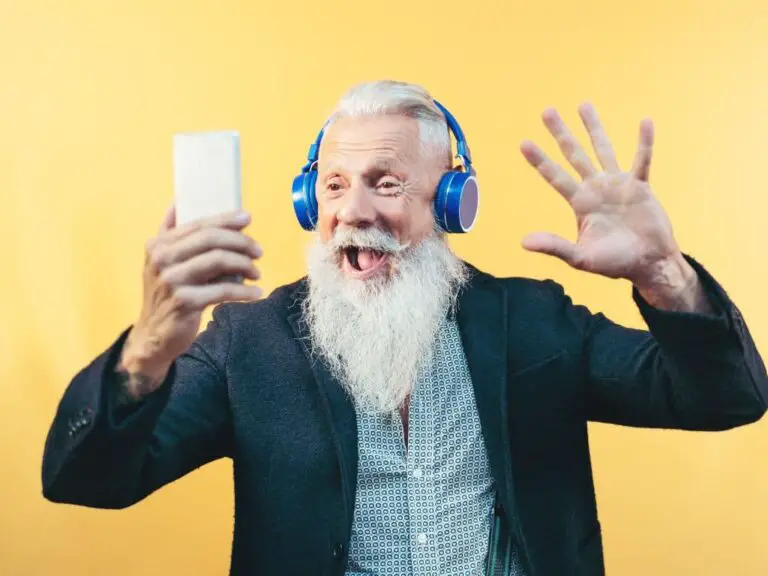 35 Best Songs for Seniors That Everyone Knows and Loves