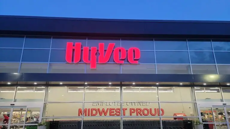 Hy-Vee Senior Discount: Savings for Golden Years